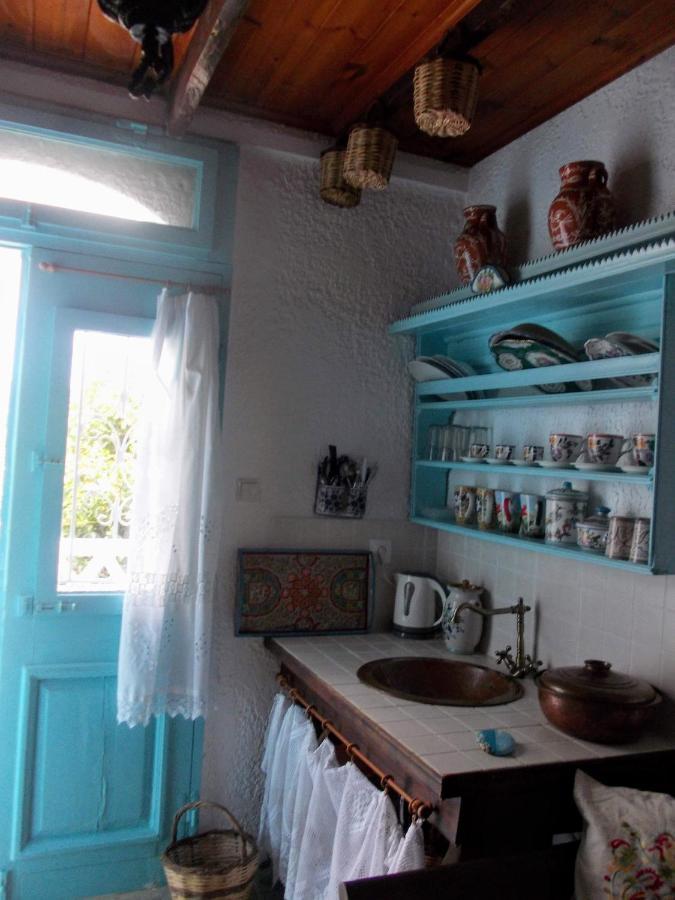 Nyfes Traditional Boutique Frosyni Skyros Luaran gambar