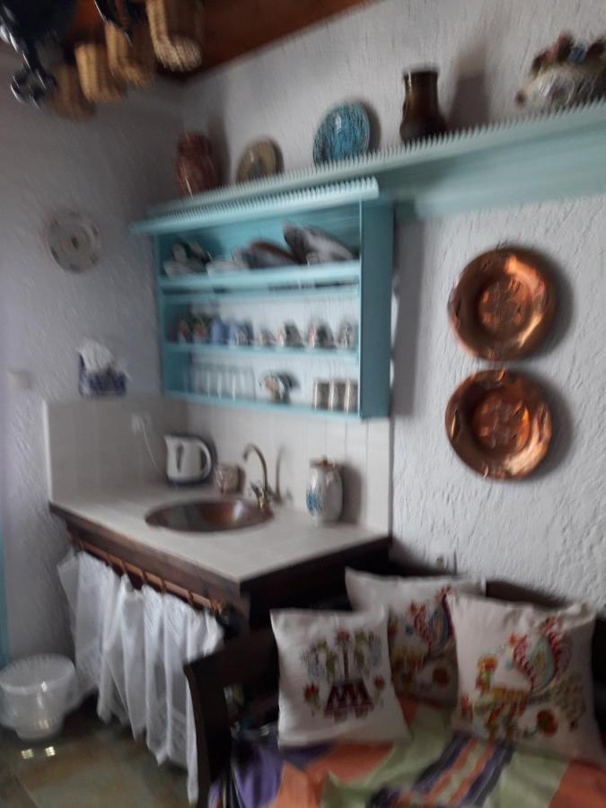 Nyfes Traditional Boutique Frosyni Skyros Luaran gambar